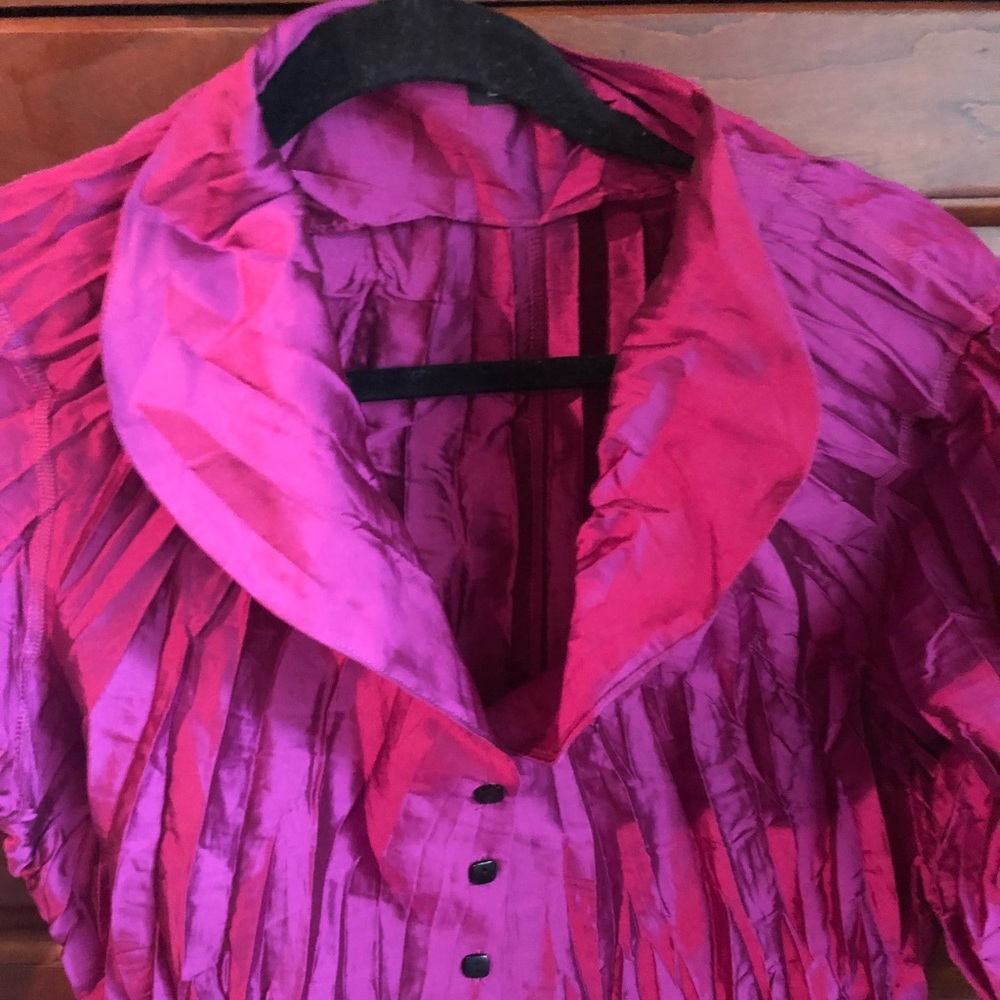 Stunning bright pink Beliva blouse